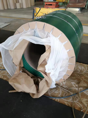 Thép cuộn mạ kẽm Ppgi Tấm lợp phủ màu Ppgl chuẩn bị cho tủ đông ngực